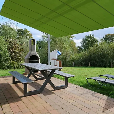 Holiday home Strandnahes Reethaus Elefant Mit Aussenwhirlpool *