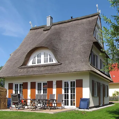Strandnahes Reethaus Elefant Mit Aussenwhirlpool Holiday home *